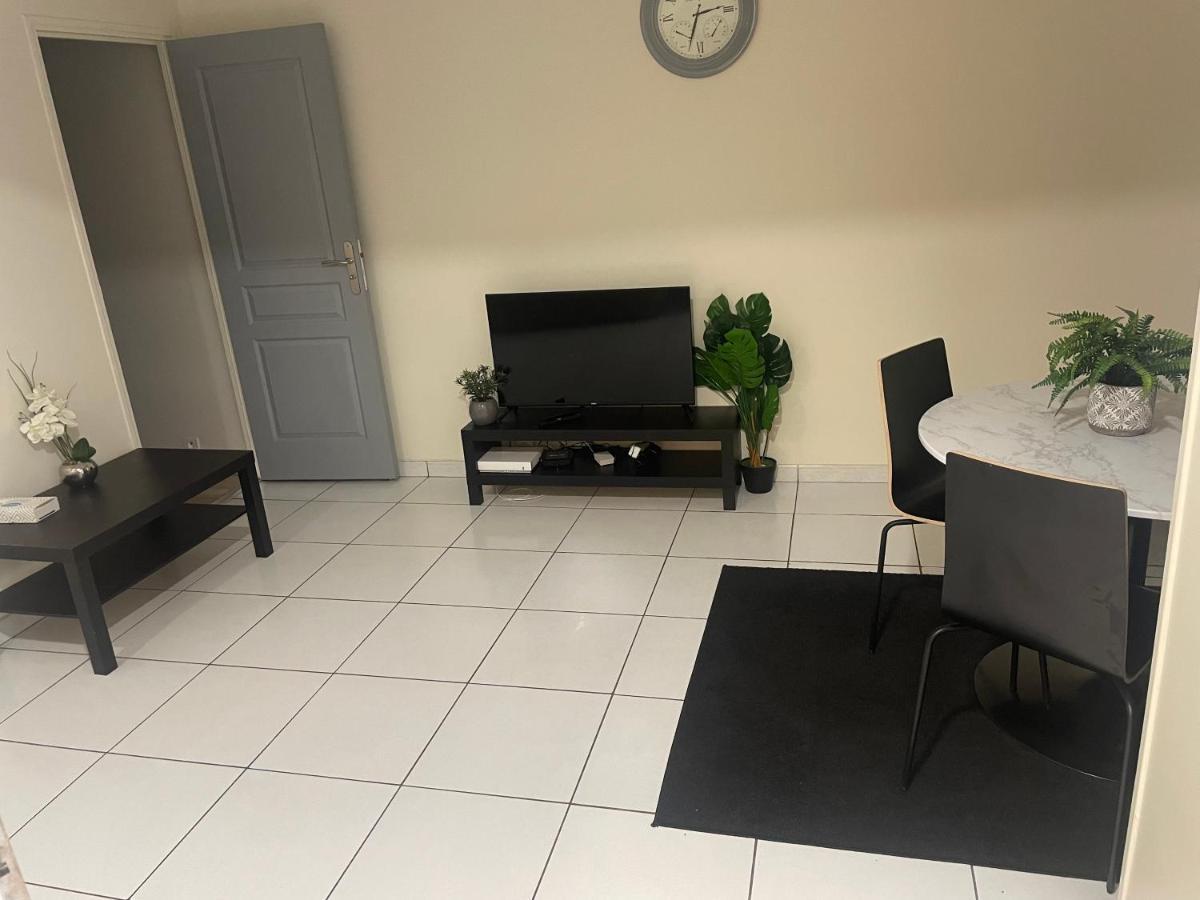 Residence Chene- 15 Mn De Paris Et 05 Mn D'Orly Aeroport Viry-Châtillon Buitenkant foto